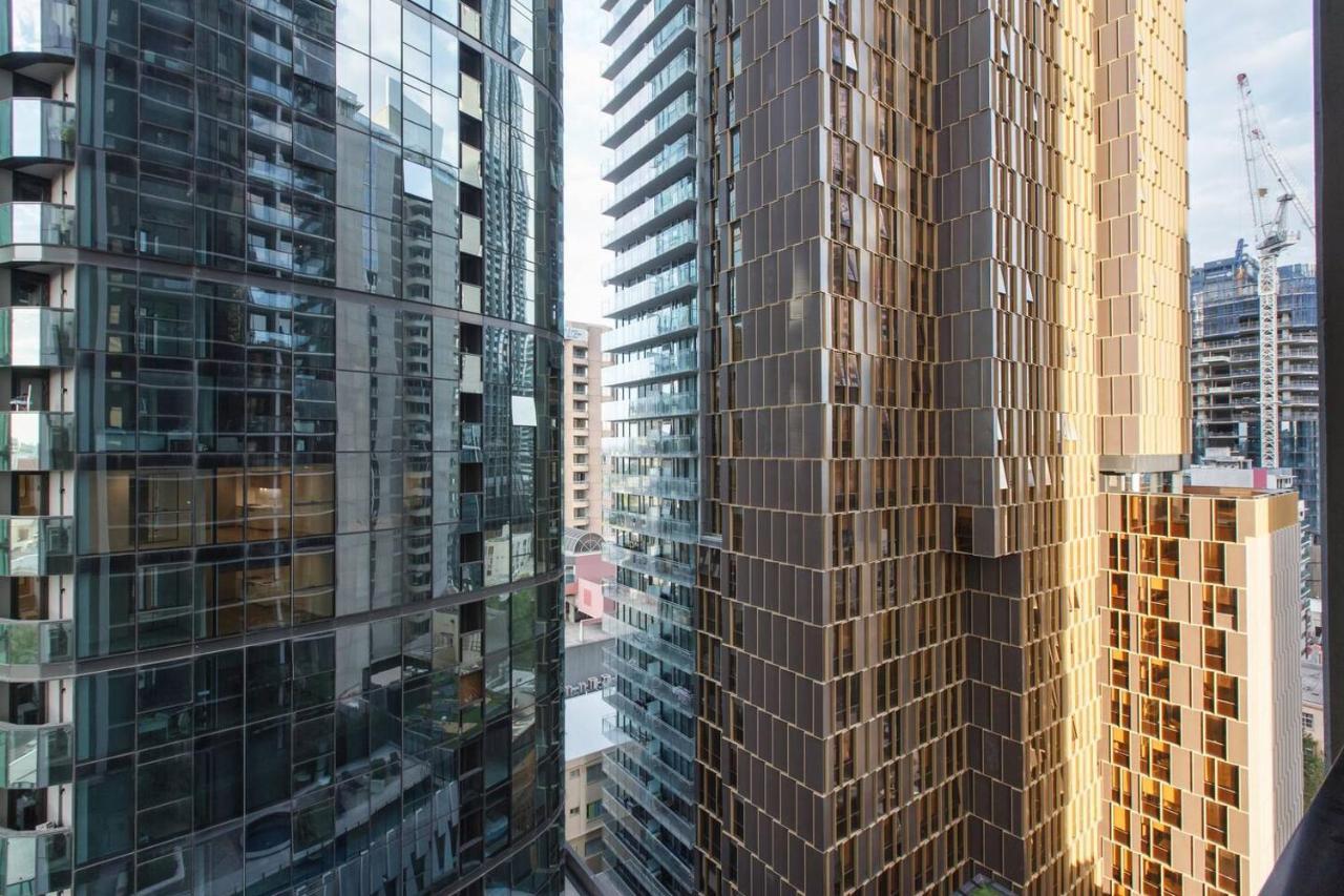 Central Sleek City Living Close To Everything Melbourne Eksteriør billede